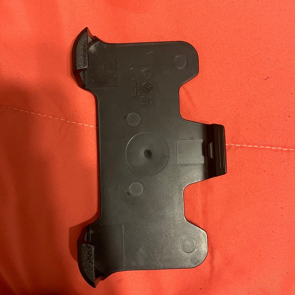 Otter Box pocket holder for IPhone SE